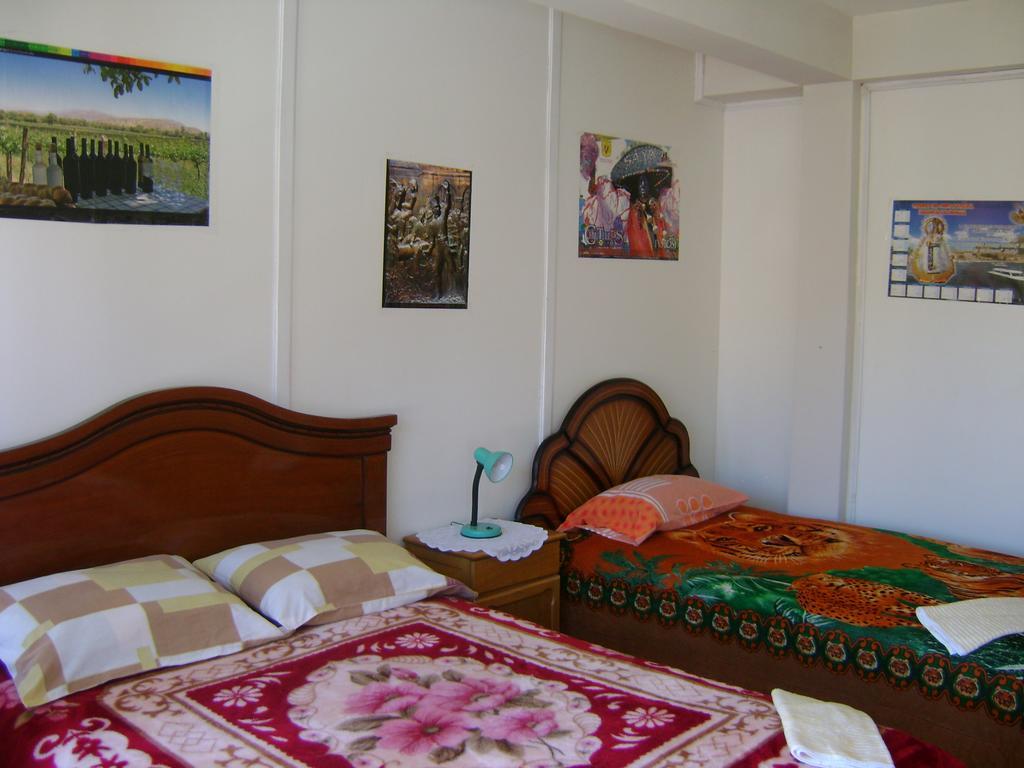 Hostal Villa Imperial Yunguyo Room photo